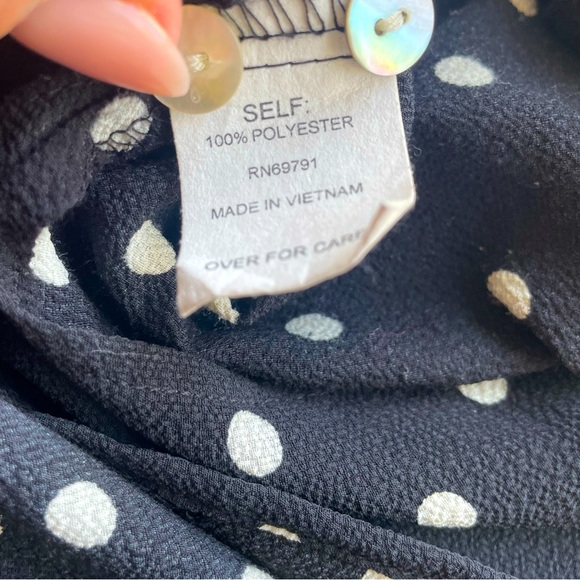 Polkadot Sleeveless Black and White Button Shirt Blouse - Picture 10 of 12